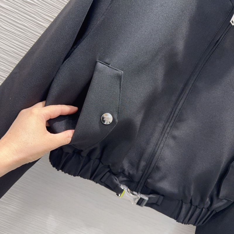 Pra*a outwear